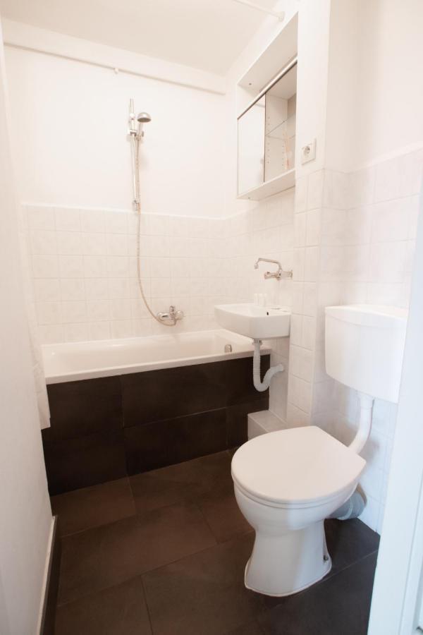 Amazing View And Great Location. Ratusz Arsenal. Apartment Varşovia Exterior foto