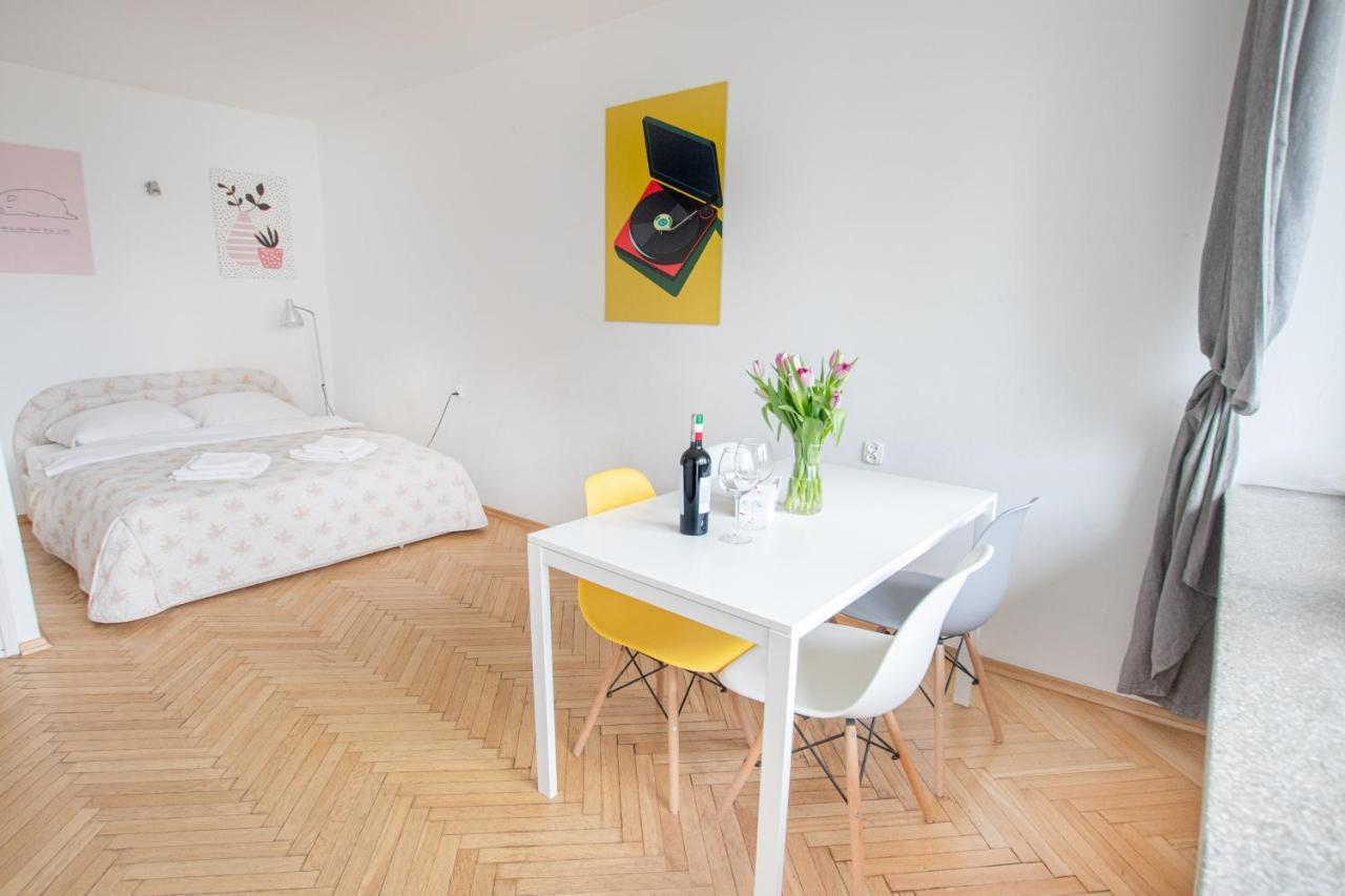 Amazing View And Great Location. Ratusz Arsenal. Apartment Varşovia Exterior foto